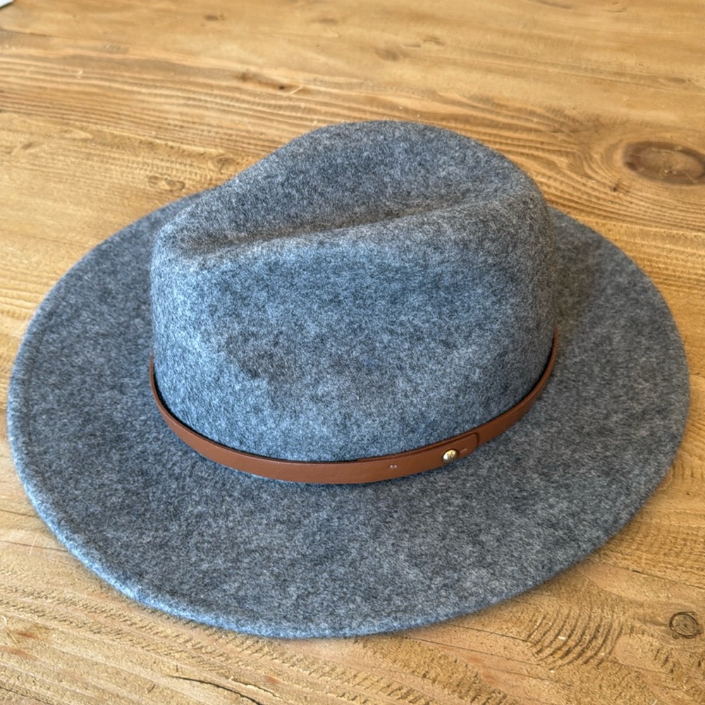Free people great hat *LIKE NEW*